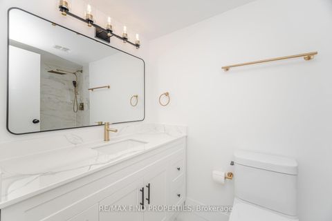 Photo 14 at 301 - 5 Shady Golfway, Flemingdon Park, Toronto