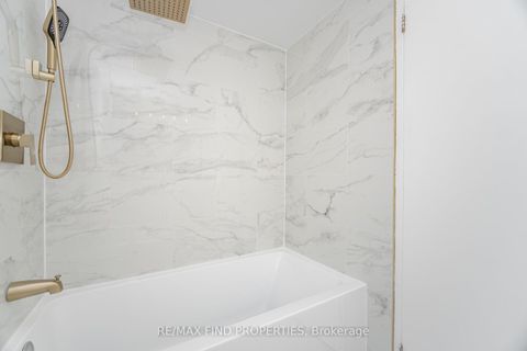 Photo 15 at 301 - 5 Shady Golfway, Flemingdon Park, Toronto