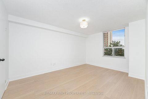 Photo 16 at 301 - 5 Shady Golfway, Flemingdon Park, Toronto