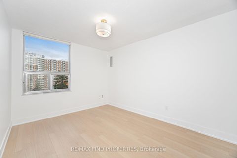 Photo 20 at 301 - 5 Shady Golfway, Flemingdon Park, Toronto