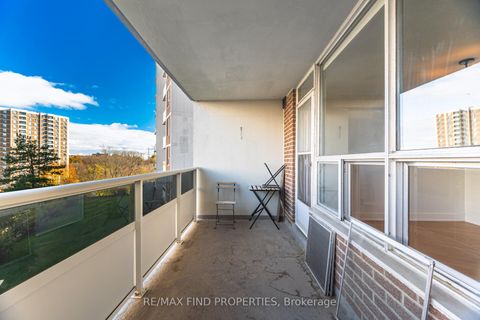 Photo 29 at 301 - 5 Shady Golfway, Flemingdon Park, Toronto