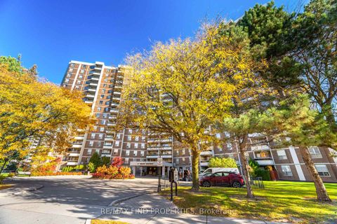 Photo 30 at 301 - 5 Shady Golfway, Flemingdon Park, Toronto