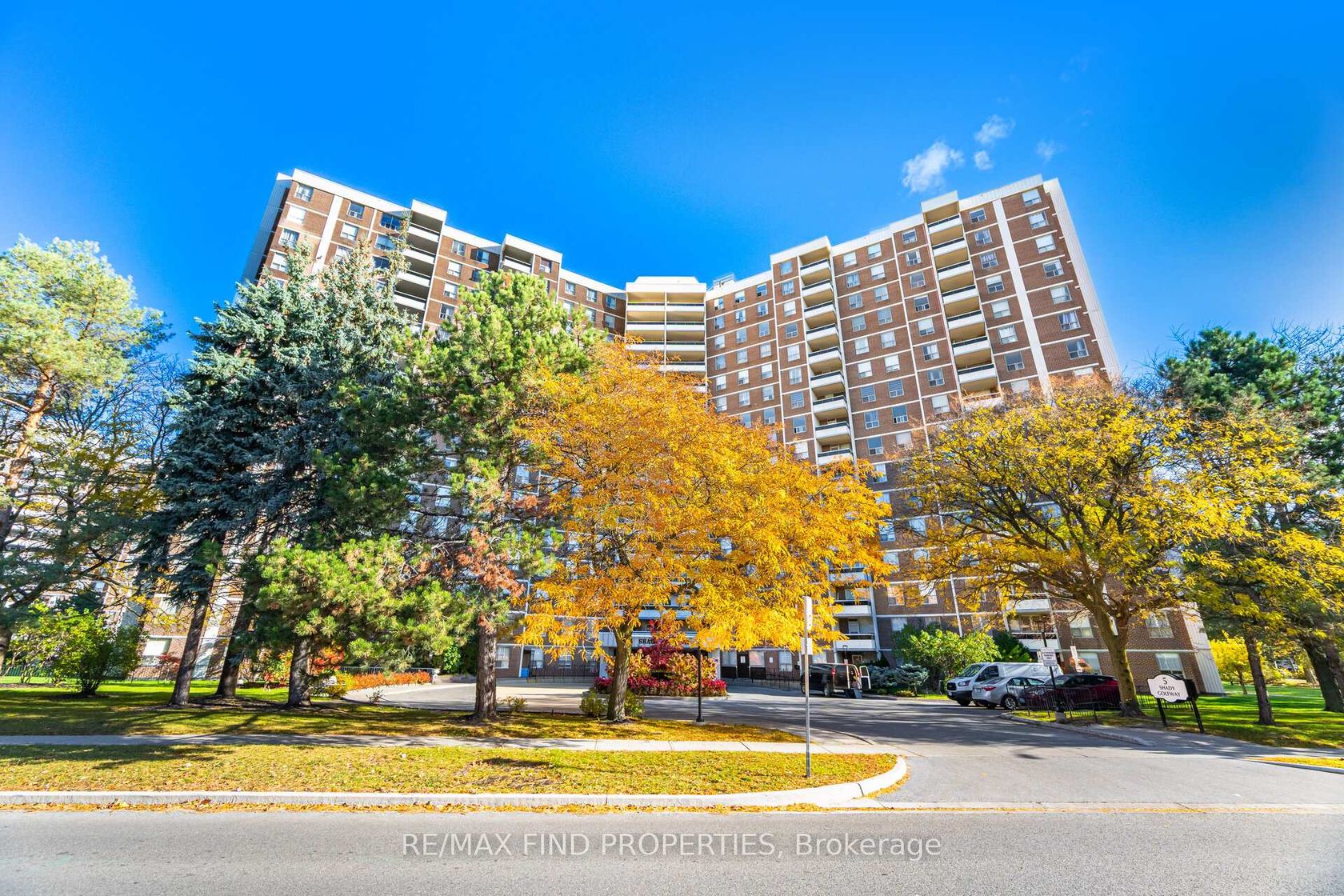 301 - 5 Shady Golfway, Flemingdon Park, Toronto 