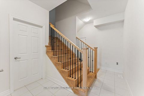 Photo 7 at 3243 Sixth Line, GO Glenorchy, Oakville