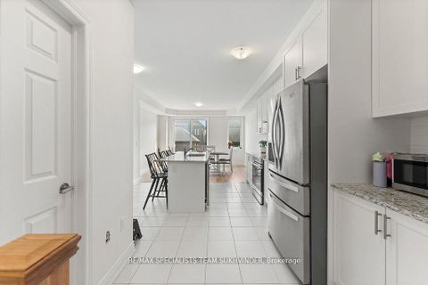 Photo 11 at 3243 Sixth Line, GO Glenorchy, Oakville