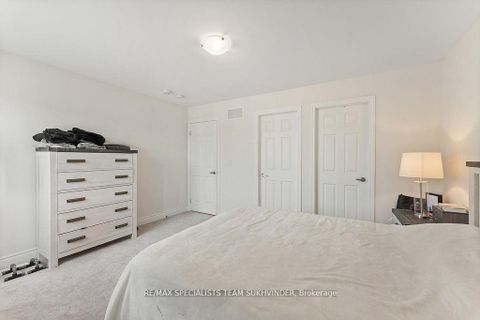 Photo 25 at 3243 Sixth Line, GO Glenorchy, Oakville