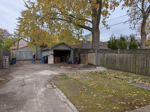 Photo 15 at 529 Gladstone Avenue, Dufferin Grove, Toronto