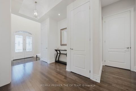 Photo 9 at 70 Torgan Trail, Kleinburg, Vaughan
