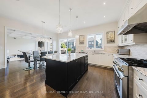 Photo 11 at 70 Torgan Trail, Kleinburg, Vaughan