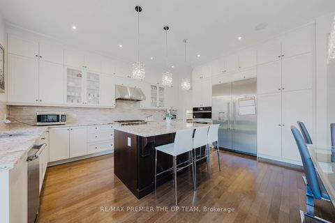 Photo 14 at 70 Torgan Trail, Kleinburg, Vaughan