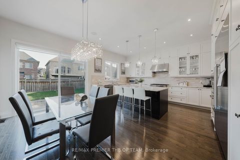 Photo 15 at 70 Torgan Trail, Kleinburg, Vaughan