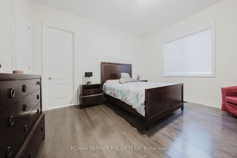 Photo 31 at 70 Torgan Trail, Kleinburg, Vaughan