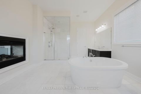 Photo 32 at 70 Torgan Trail, Kleinburg, Vaughan