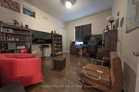 Photo 34 at 70 Torgan Trail, Kleinburg, Vaughan