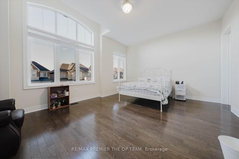 Photo 37 at 70 Torgan Trail, Kleinburg, Vaughan