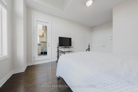 Photo 39 at 70 Torgan Trail, Kleinburg, Vaughan