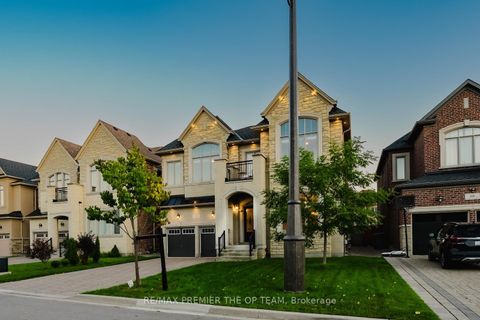 Photo 44 at 70 Torgan Trail, Kleinburg, Vaughan