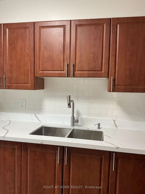 Photo 10 at 717 - 5 Massey Square, Crescent Town, Toronto