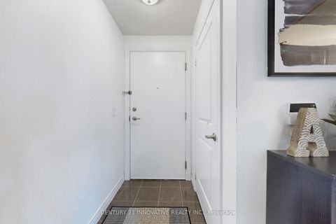 Photo 14 at 702 - 50 Town Centre Court, Bendale, Toronto