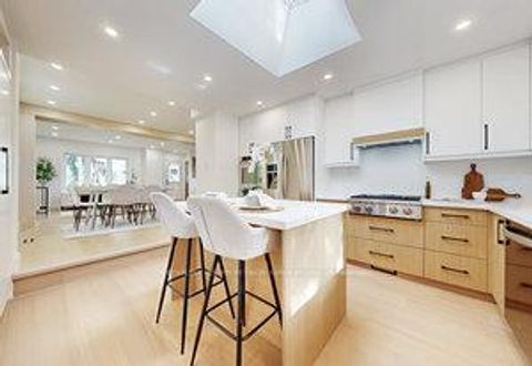 Photo 12 at 547 Melrose Avenue, Nortown, Toronto