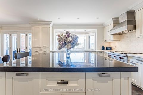 Photo 4 at 6 Penwood Crescent, Don Mills, Toronto