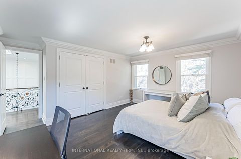 Photo 13 at 6 Penwood Crescent, Don Mills, Toronto