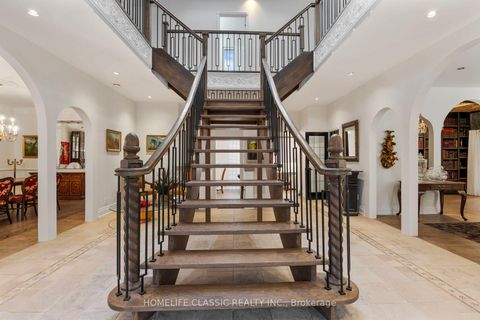 Photo 6 at 92 Cocksfield Avenue, Bathurst Manor, Toronto