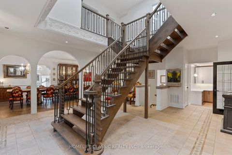 Photo 10 at 92 Cocksfield Avenue, Bathurst Manor, Toronto