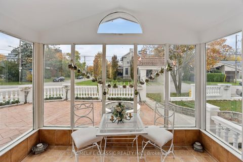 Photo 15 at 92 Cocksfield Avenue, Bathurst Manor, Toronto