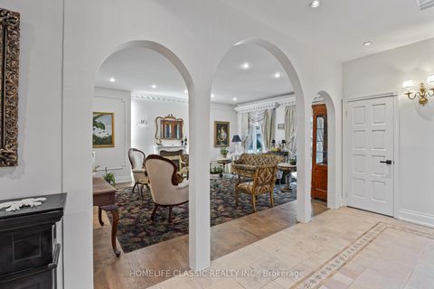 Photo 16 at 92 Cocksfield Avenue, Bathurst Manor, Toronto