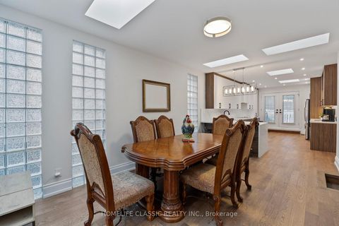 Photo 27 at 92 Cocksfield Avenue, Bathurst Manor, Toronto