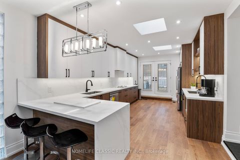 Photo 28 at 92 Cocksfield Avenue, Bathurst Manor, Toronto