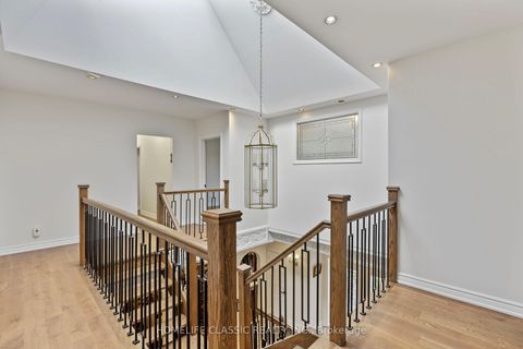 Photo 36 at 92 Cocksfield Avenue, Bathurst Manor, Toronto