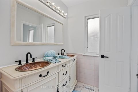 Photo 43 at 92 Cocksfield Avenue, Bathurst Manor, Toronto