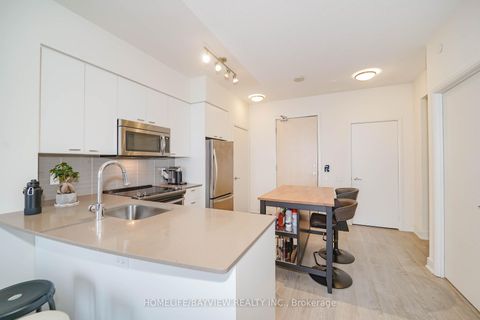 Photo 7 at 2901 - 30 Roehampton Avenue, Mount Pleasant West, Toronto