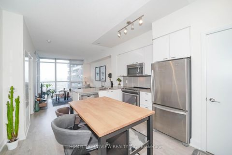 Photo 10 at 2901 - 30 Roehampton Avenue, Mount Pleasant West, Toronto