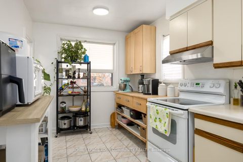 Photo 8 at 231 Church Street, Weston, Toronto