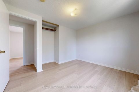 Photo 10 at 35 Crittenden Square, Malvern, Toronto