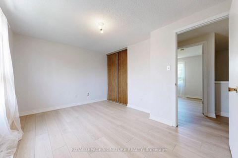 Photo 12 at 35 Crittenden Square, Malvern, Toronto