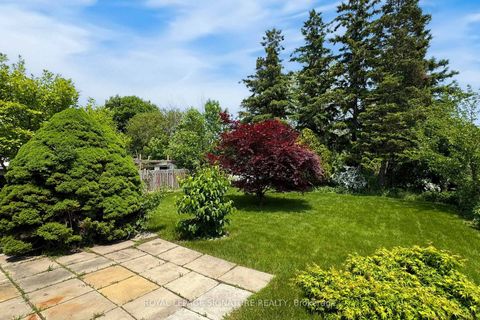 Photo 13 at 35 Crittenden Square, Malvern, Toronto