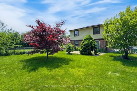 Photo 14 at 35 Crittenden Square, Malvern, Toronto