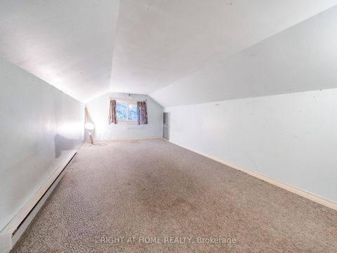 Photo 25 at 41 Bexhill Avenue, Birchmount, Toronto