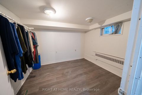 Photo 30 at 41 Bexhill Avenue, Birchmount, Toronto