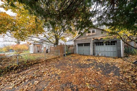 Photo 36 at 41 Bexhill Avenue, Birchmount, Toronto