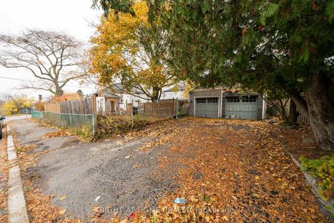 Photo 37 at 41 Bexhill Avenue, Birchmount, Toronto