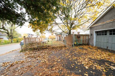 Photo 39 at 41 Bexhill Avenue, Birchmount, Toronto