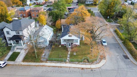 Photo 42 at 41 Bexhill Avenue, Birchmount, Toronto