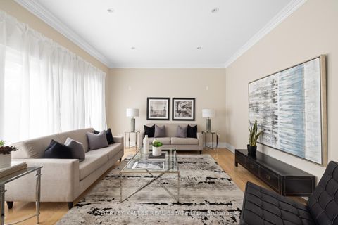 Photo 13 at 60 Bowan Court, Steeles, Toronto