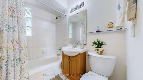 Photo 17 at 44 - 740 Kennedy Road, Ionview, Toronto