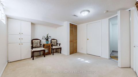 Photo 19 at 44 - 740 Kennedy Road, Ionview, Toronto